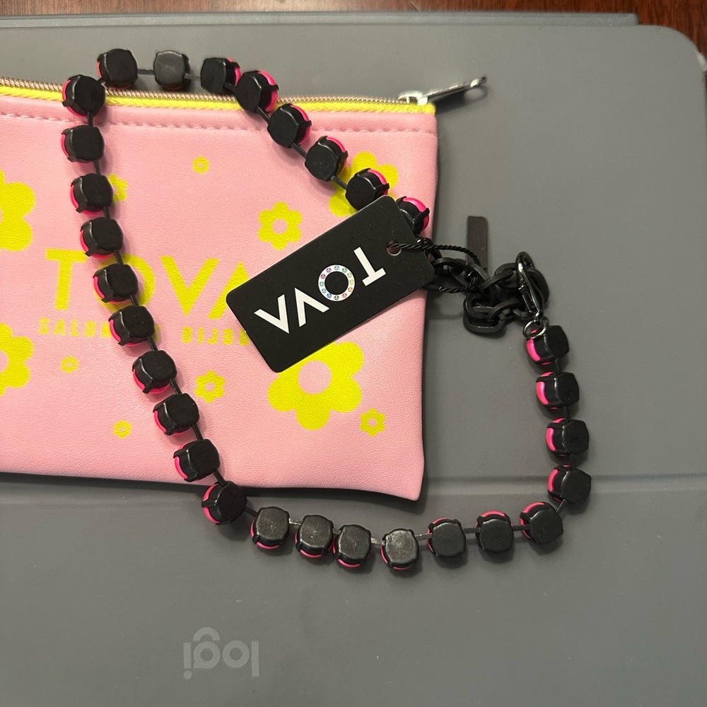 Pink Beaded Necklace - Picture 2 of 2